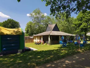 Mobile home with terrace - Image 3