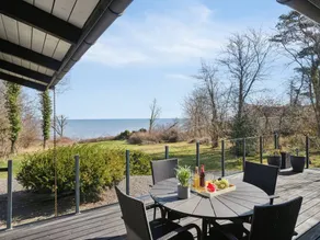 Holiday home with terrace & barbeque | Sea view - Image 4