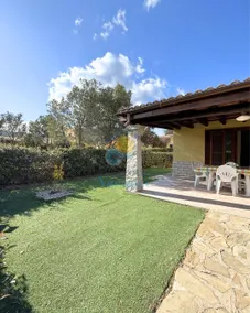Beautiful flat with garden | Garden view - Image 3