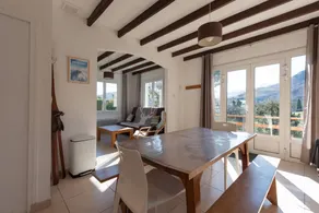 Ferienhaus mit Grill, Garten und Terrasse | Bergblick - Image 2