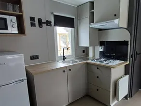 Gemütliches Mobilheim mit Terrasse und beheiztem Pool | Haustiere erlaubt - Image 5