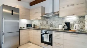 Holiday home with pool, terrace & garden - Image 5
