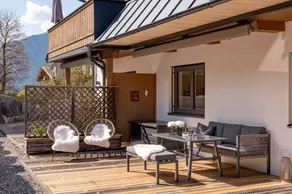 Apartment with garden & terrace | Garden view - Image 5