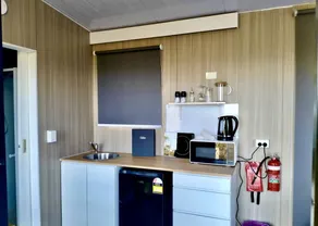 Tiny House Retreat with Panoramic Nature Views & Firepit in Drake Village, Australia - Image 3