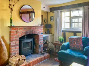 Child-friendly lovely cottage with garden | River view | Pet-friendly - Image 3