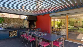 Voll ausgestattetes Apartment mit Terrasse, Pool und Garten | Haustiere erlaubt - Image 5