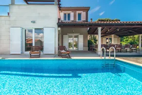 Villa with barbeque - Image 3