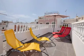 Holiday apartment with fast internet & terrace | City view - Image 2