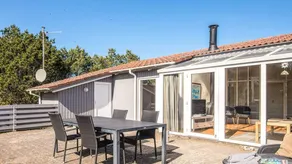 House with sauna, terrace & hot tub - Image 2