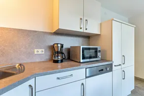 Flat with garden & terrace | Garden view - Image 4