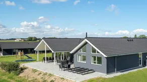 Children-friendly house with jacuzzi, sauna & barbeque | Pets allowed - Image 3