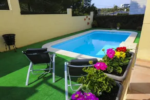 Fully equipped holiday home with private pool, terrace & garden - Image 3