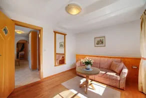 Holiday apartment with garden, terrace & fast internet | Garden view - Image 4