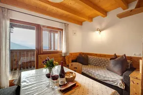 Apartment 'Zirbenstadel' with Mountain View, Shared Terrace and Wi-Fi - Image 4