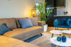 Holiday home with terrace & garden - Image 5