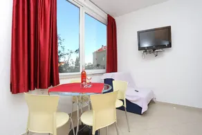 Beautiful studio with barbeque, terrace & garden | Close to the beach - Image 4
