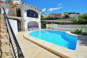 Agréable villa avec barbecue, jardin et terrasse | Vue montagne - Image 4