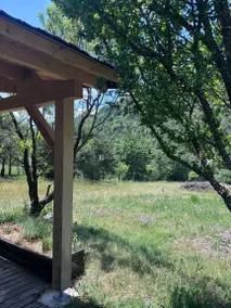 Chalet 'Le' with Mountain Views, Private Terrace, and Wi-Fi - Image 3