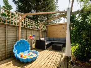 Appartamento con giardino, piscina e terrazza - Image 2