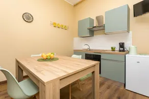 Wonderful holiday apartment with garden & terrace | Garden view - Image 3
