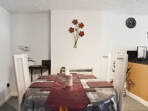 Cottage avec jardin, barbecue et jacuzzi | Vue rivière - Image 3