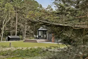 Family-friendly holiday home with terrace, garden & barbecue | Water view - Image 4