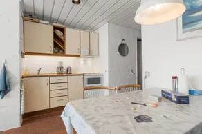 Apartment with pool, barbeque & terrace | Beach nearby | Pet-friendly - Image 2