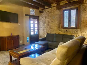 Child-friendly ample house with fast internet, garden & barbeque | Mountain view | Perfect for remote work | Pets allowed - Image 5