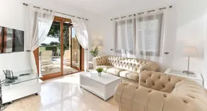 Villa con terraza, barbacoa y jardín | Vistas al campo de golf - Image 4