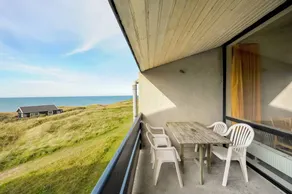 Family-friendly holiday apartment | Next to the beach - Image 2