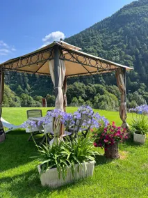 Flat with garden & terrace | Garden view - Image 3