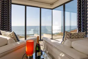 Children-friendly holiday home with barbecue, garden & fast internet | Water view | Next to the beach | Pet-friendly - Image 5