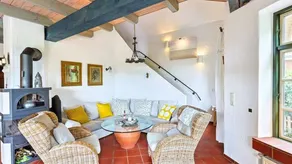 Apartment with barbecue, garden & terrace | Sea view | Good for workation - Image 4