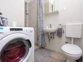 Flat with 1 room for 4 persons - Image 2