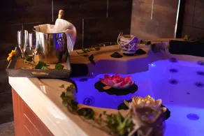 Holiday home with pool, barbeque & hot tub | Pool view - Image 4
