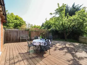 Cottage with garden - Image 5