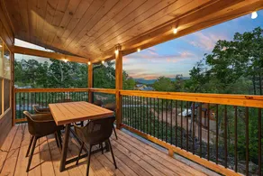 Maison de vacances avec internet haut débit, jardin et jacuzzi | Vue montagne - Image 5