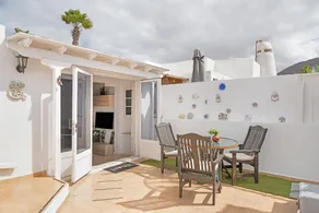 Flat with pool, garden & terrace | Garden view - Image 3