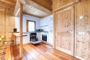 Family-oriented spacious chalet with hot tub, barbecue & garden | Mountain view | Pets are welcome - Image 5