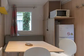Mobile Home 'Mobil-home C - 1-4 Pers' with Shared Pool, Private Terrace and Shared Garden - Image 3