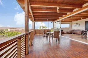 Villa avec piscine privée, terrasse et jardin | Vue montagne - Image 4