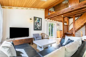 Cottage with pool, garden & hot tub | Garden view - Image 4