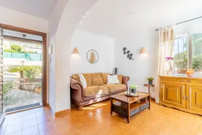 Charming house with terrace, garden & pool | Mountain view - Image 3
