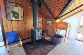 Holiday home with terrace & barbeque | Water view - Image 4