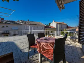 Nice apartment with garden & terrace | Close to the beach | Dogs allowed - Image 3