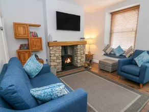 Cottage with garden - Image 3