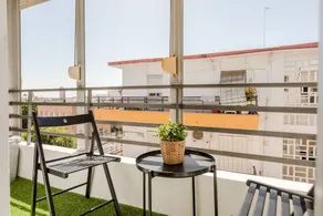 Apartment | Close to Puerta de la Macarena | City view - Image 2