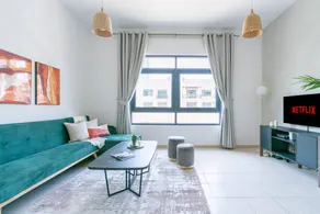 Flat with pool - Image 3