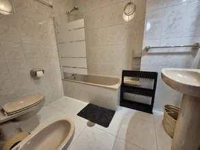 Appartamento con 4 camere da letto per 8 persone - Image 3