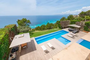 Herce Property - Minimalist & Mediterranean - Image 2